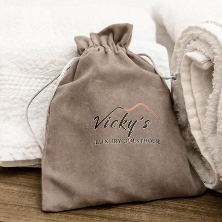 Vicky'S Luxury Guesthouse Naples Exterior photo